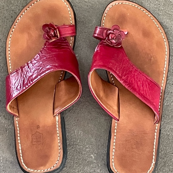 Moroccan Red Leather Thong Sandals - Picture 3 of 8